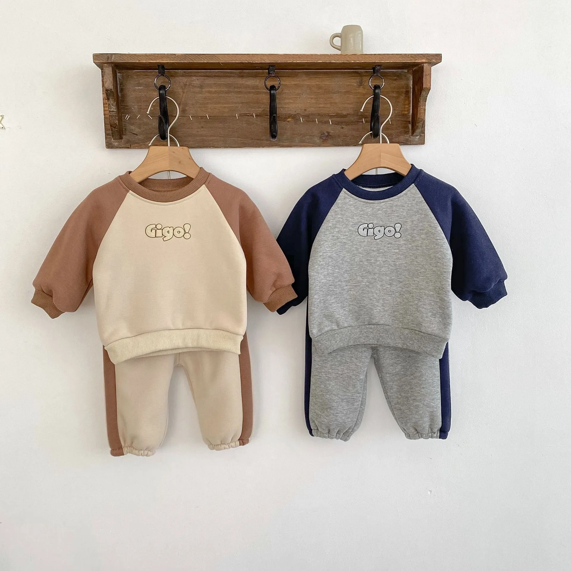 2 Pieces Set Baby Kid Boys Letters Color-blocking Hoodies Sweatshirts And Pants Wholesale 23101933