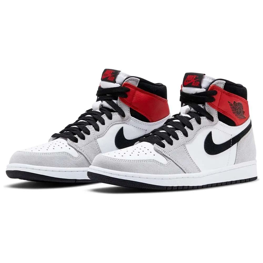 Air Jordan 1 Retro High "Light Smoke Grey"