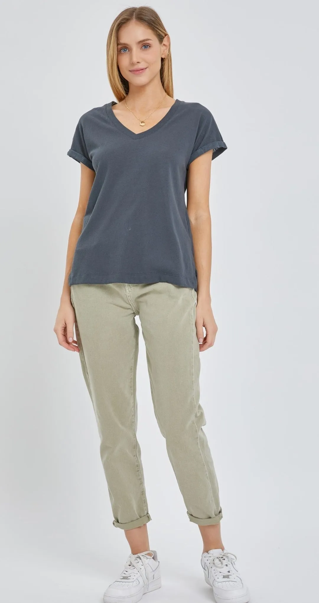 Basic V-Neck Slub Tee