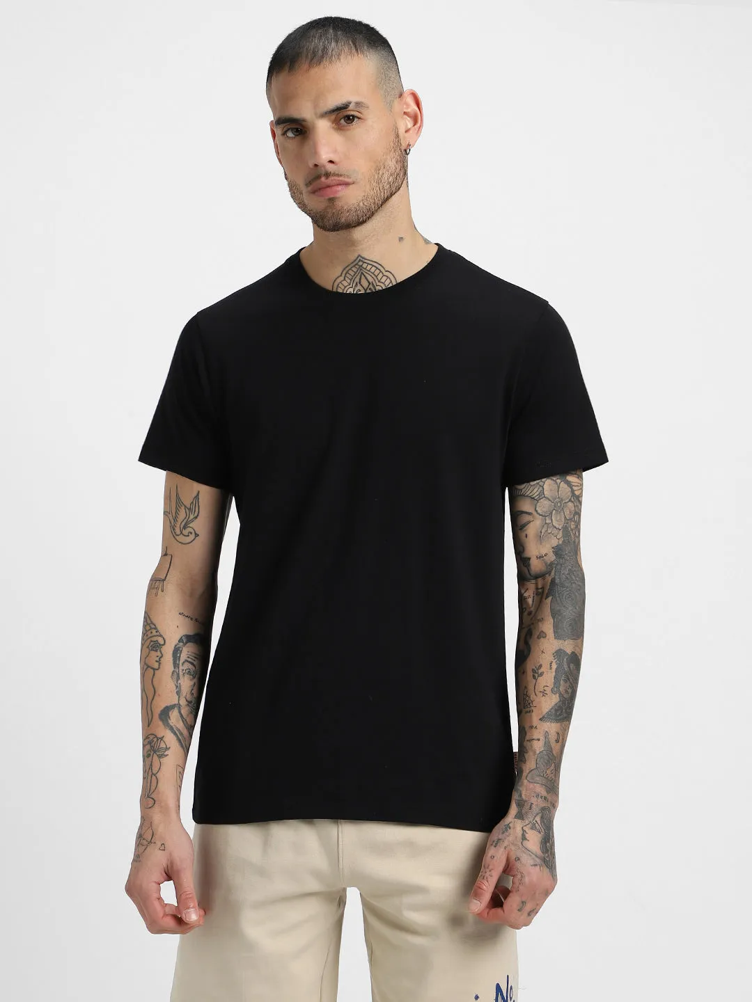 Black Solid Men's Tshirt