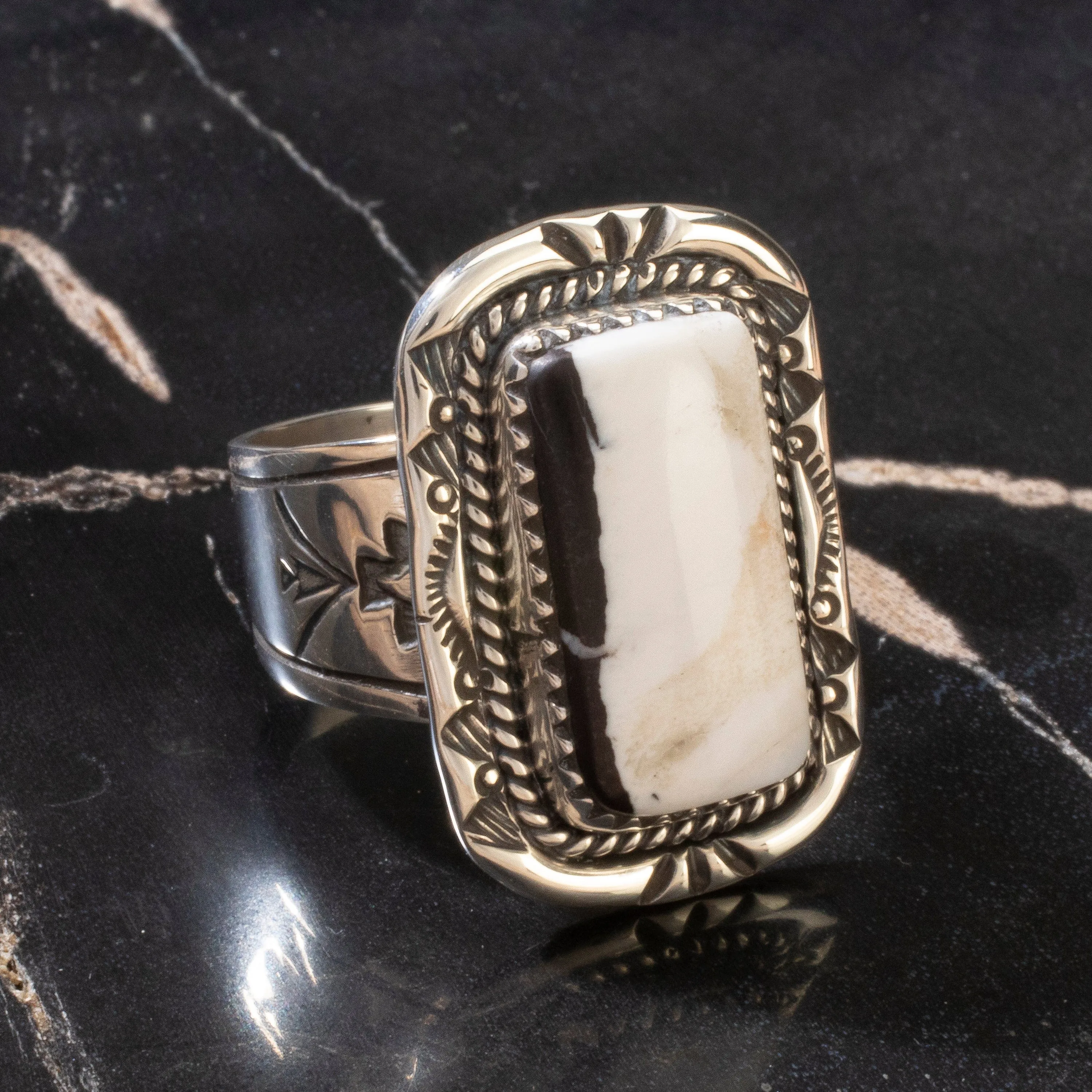 Joe Piaso Jr. White Buffalo Turquoise Navajo USA Native American Made 925 Sterling Silver Ring