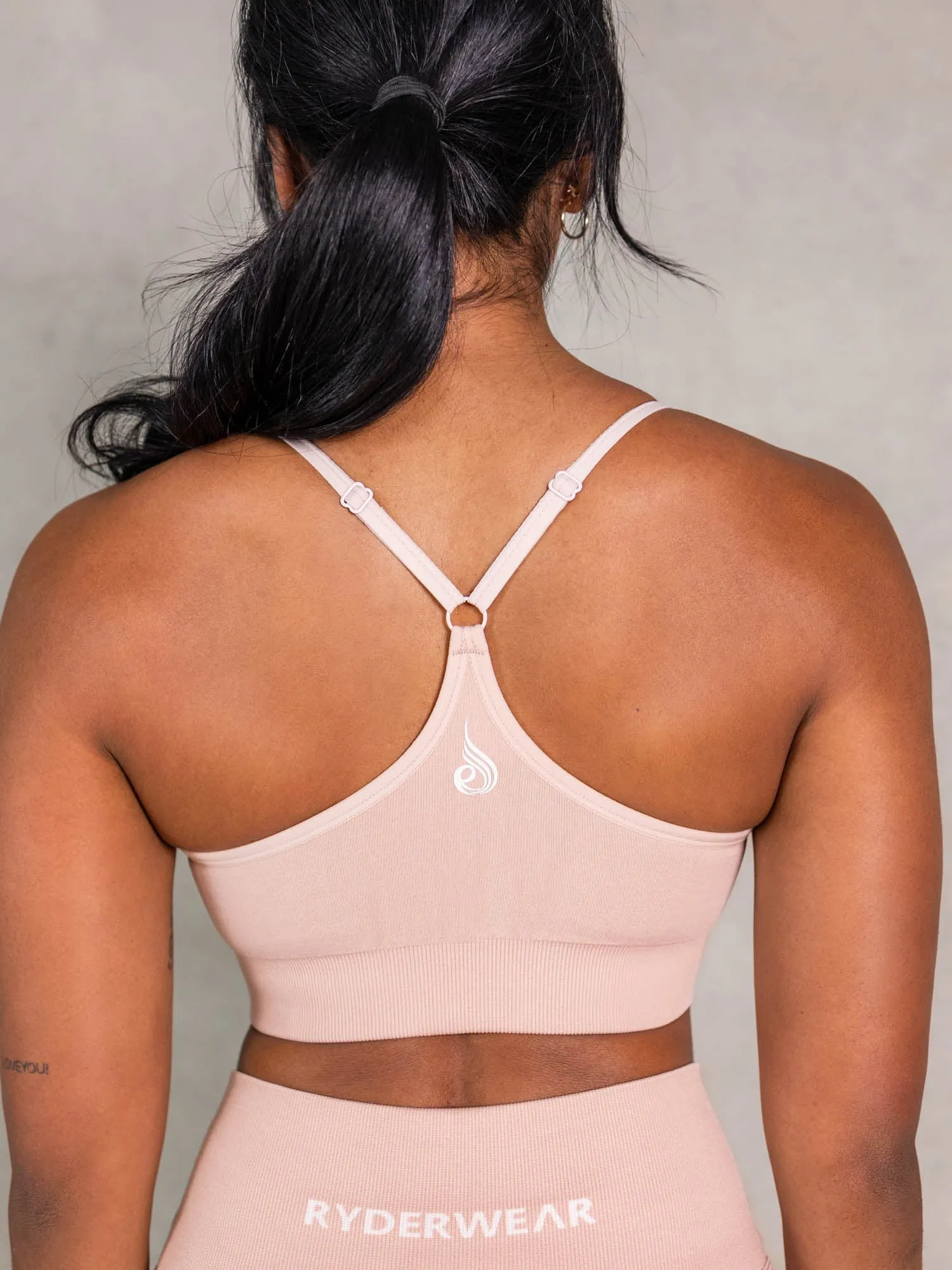 NRG Seamless Sports Bra - Biscotti