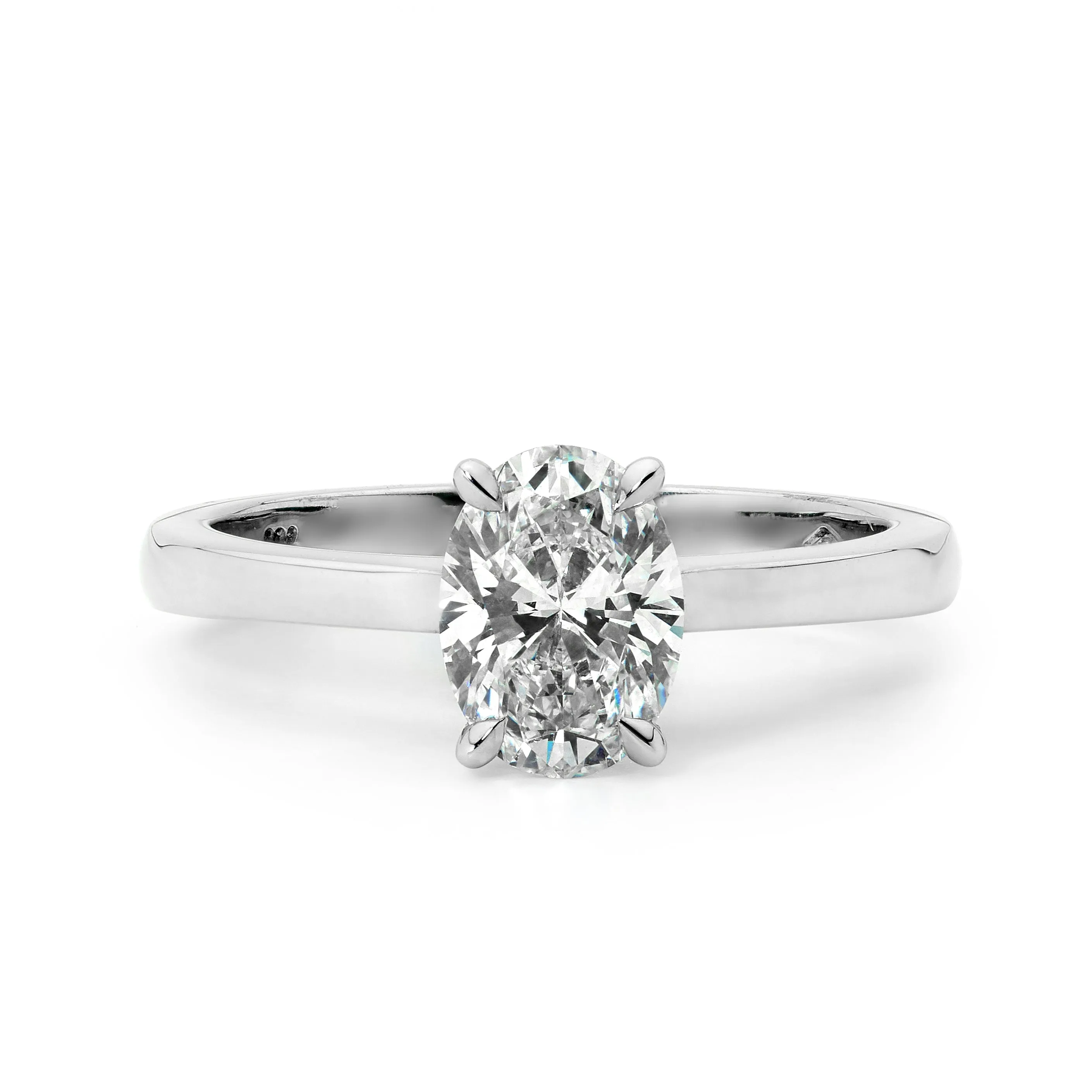 Oval cut solitaire