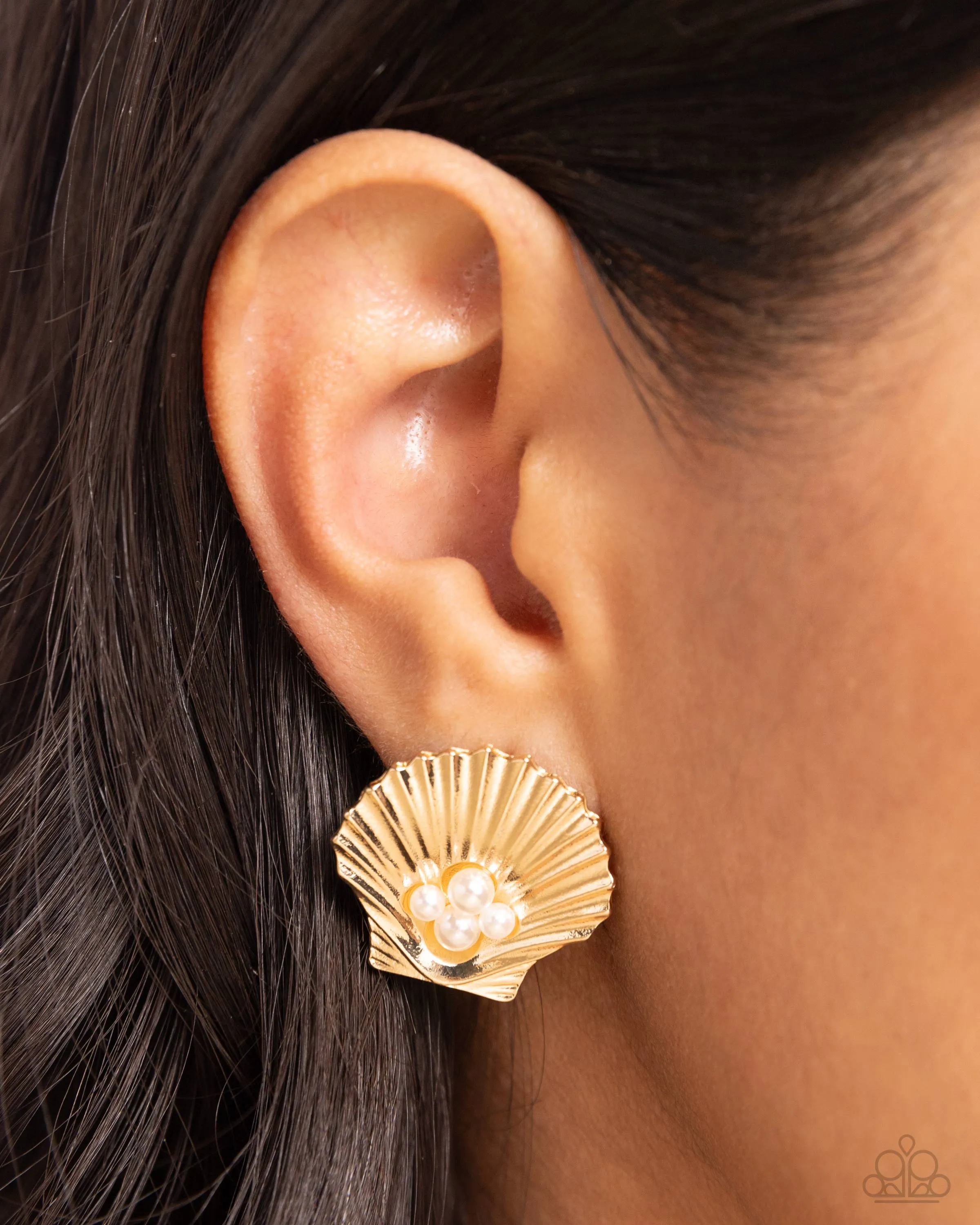 Paparazzi Oyster Opulence Gold Post Earrings