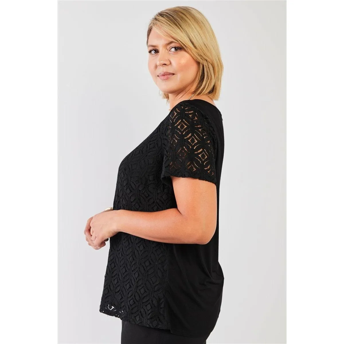 Plus size short sleeve round neck lace embroidery front top