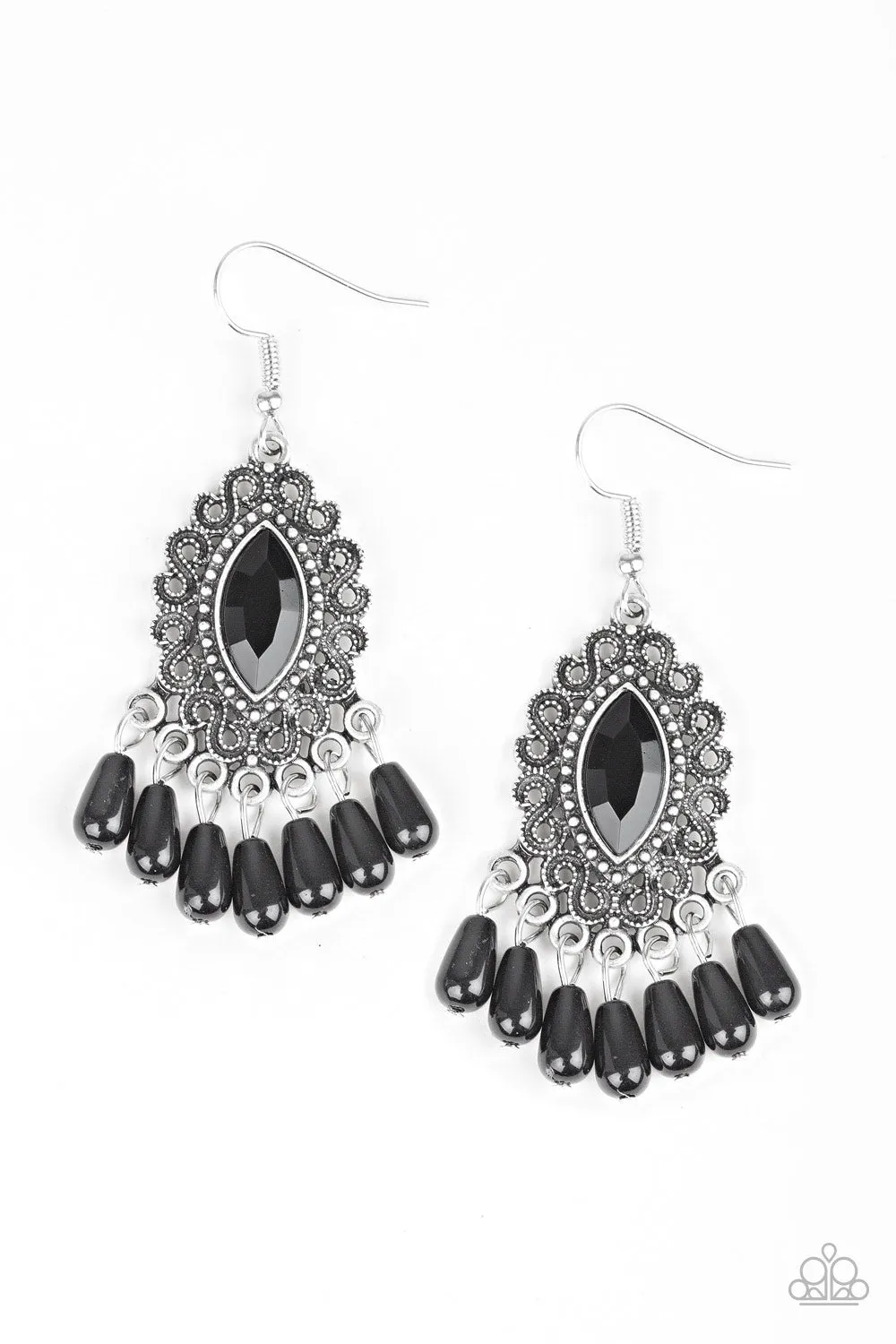 Private Villa - Black Paparazzi Earrings