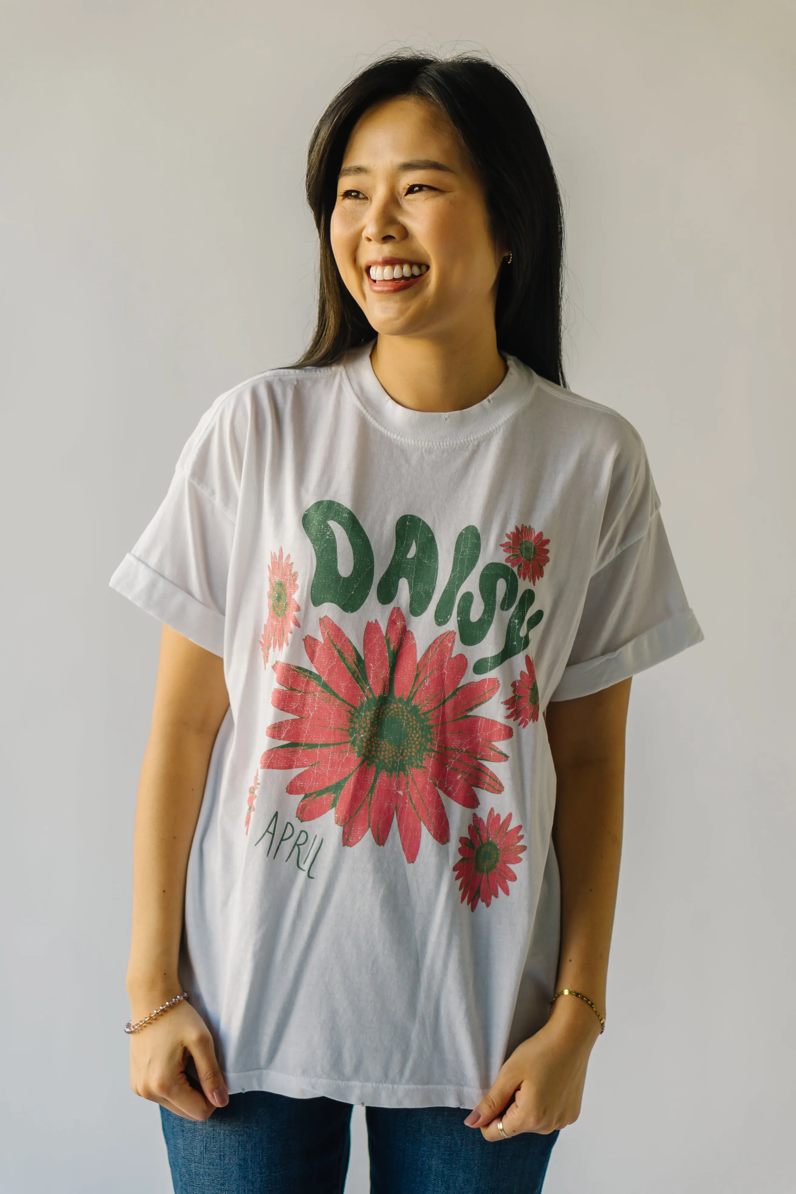 The April Daisy Tee in Vintage White