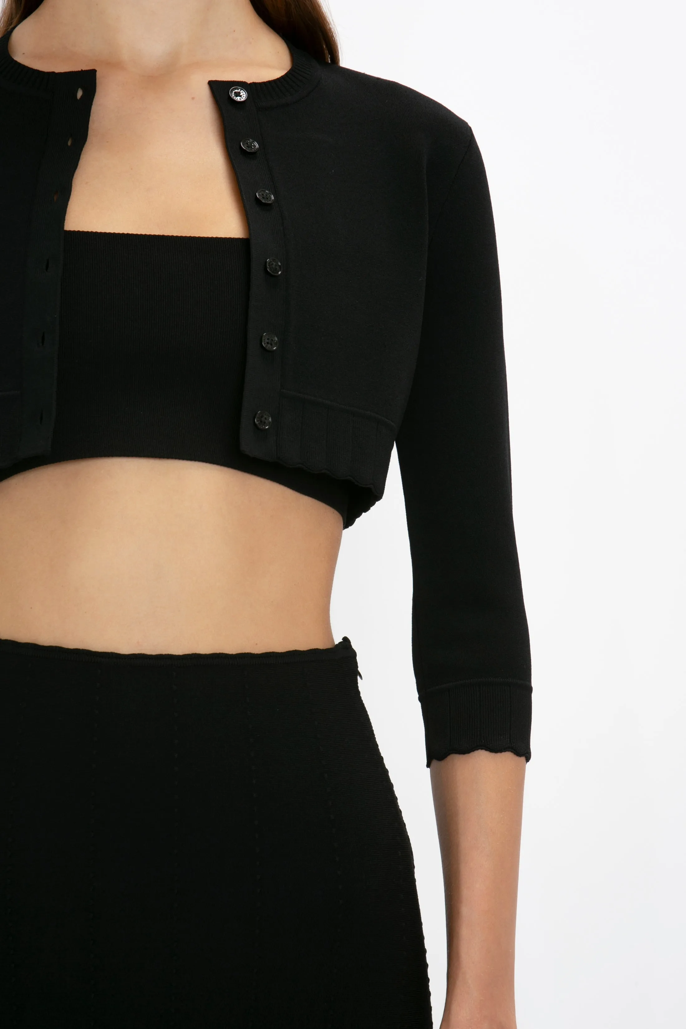 VB Body Cropped Cardigan In Black